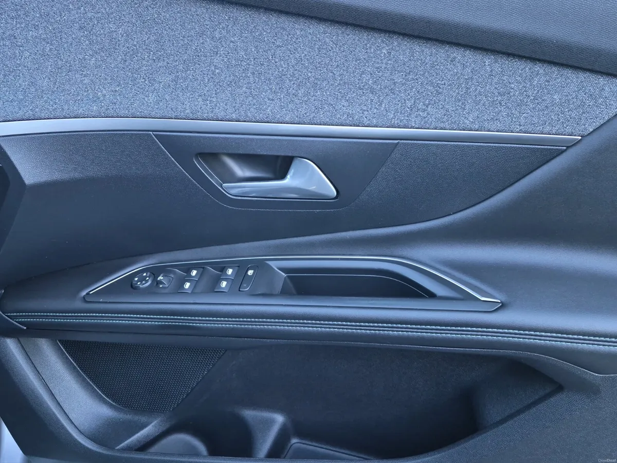 Peugeot 3008 Allure dsl - Image 4
