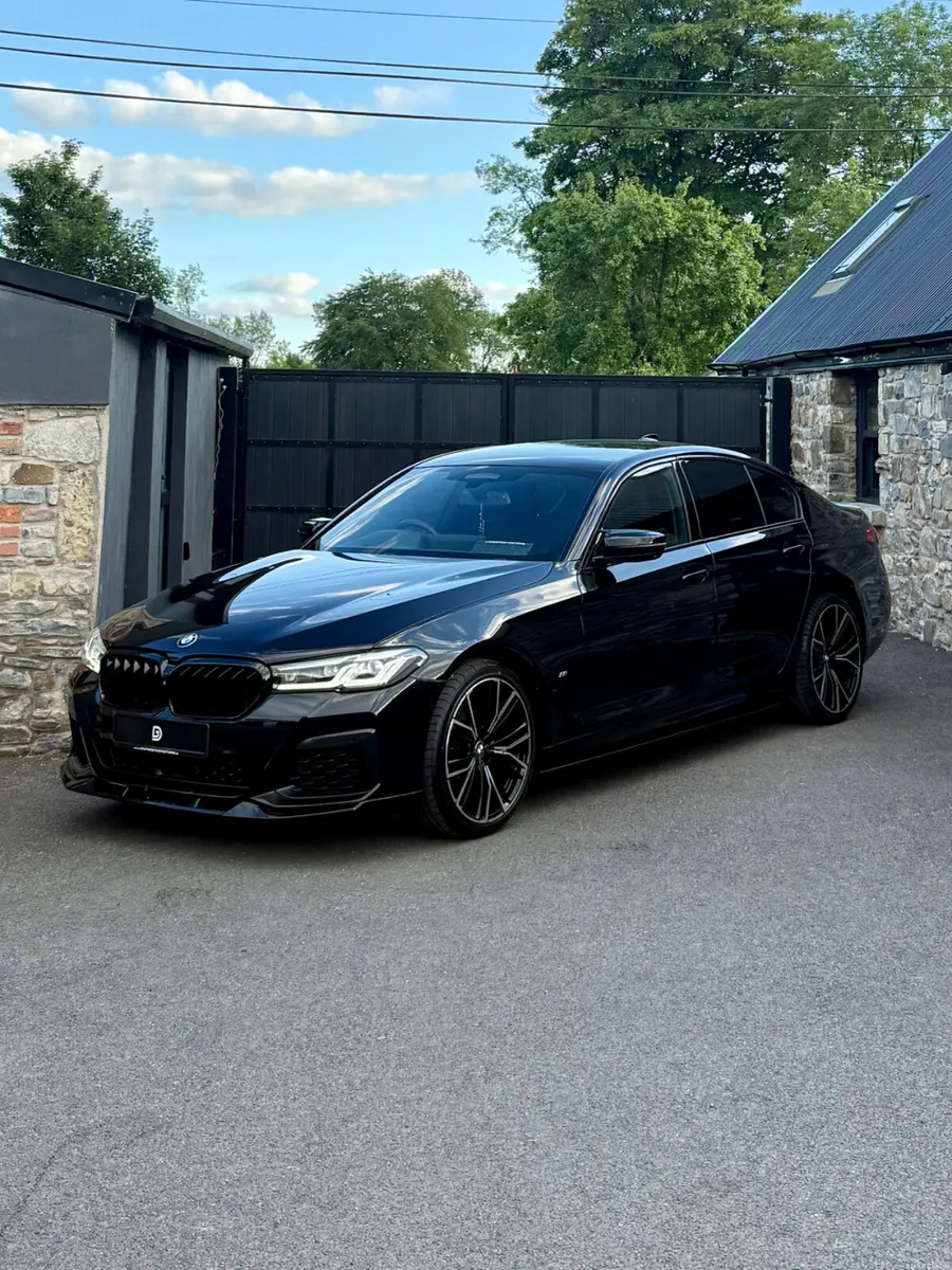 2021 BMW 5 SERIES 20D AUTO M SPORT M PERFORMANCE - Image 3