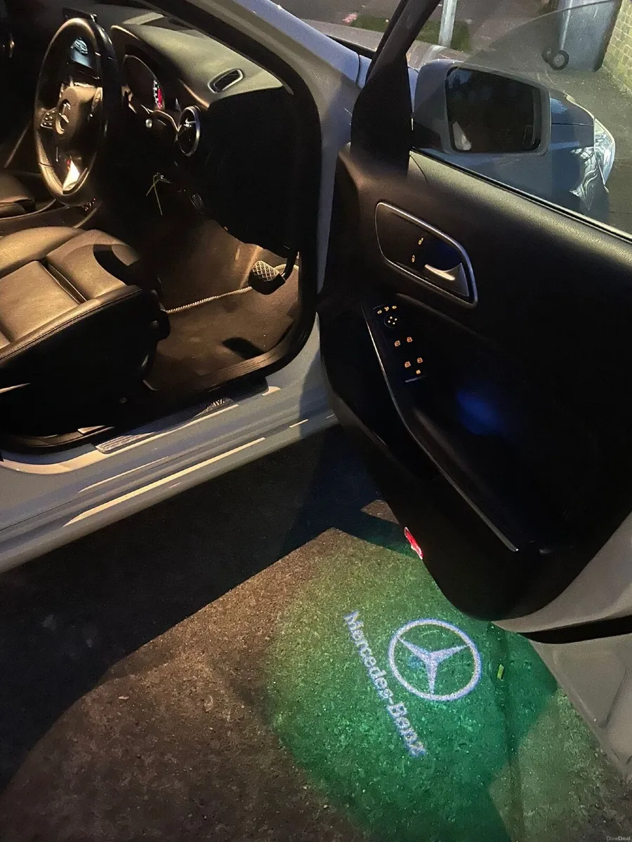 2016 Mercedes-Benz A200d AMGLine Premium plus Auto - Image 5