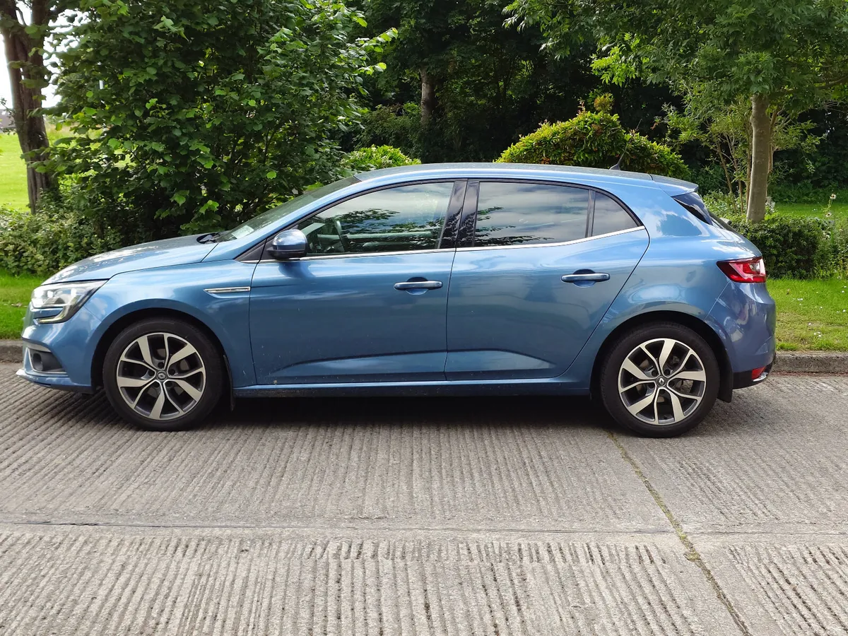 181 Renault Megane Dynamique 1.5 Diesel AUTO NAV - Image 4