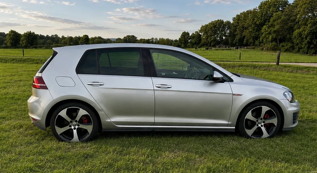 Volkswagen Golf GTI Automatic - Image 2