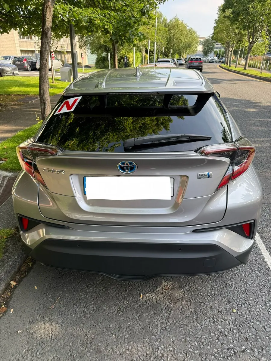 Toyota C-HR 2017 GLED Edition Top Spec - Image 2