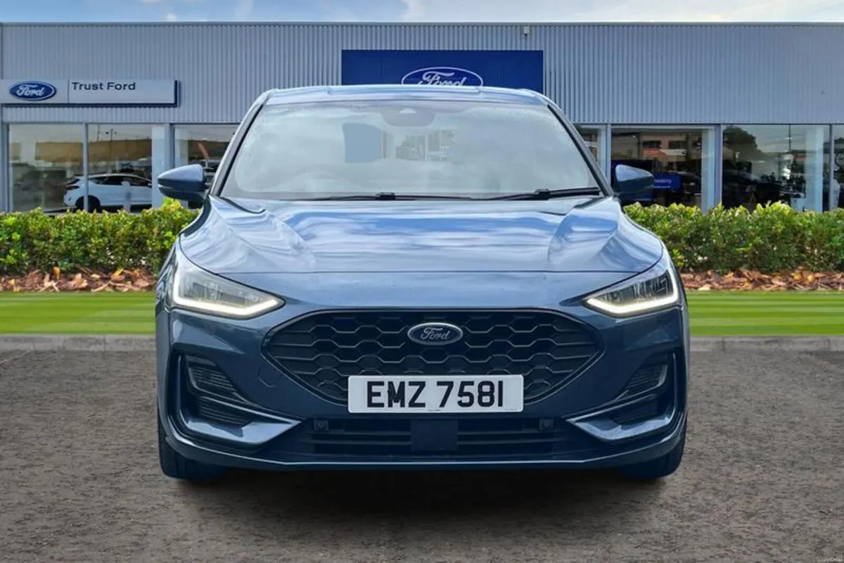 Ford Focus 1.0 EcoBoost Hybrid mHEV ST-Line 5dr - - Image 6