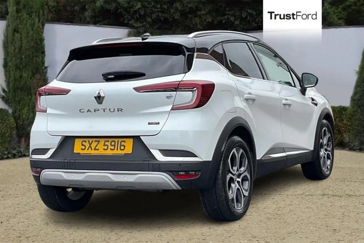 Renault Captur Techno - Image 4