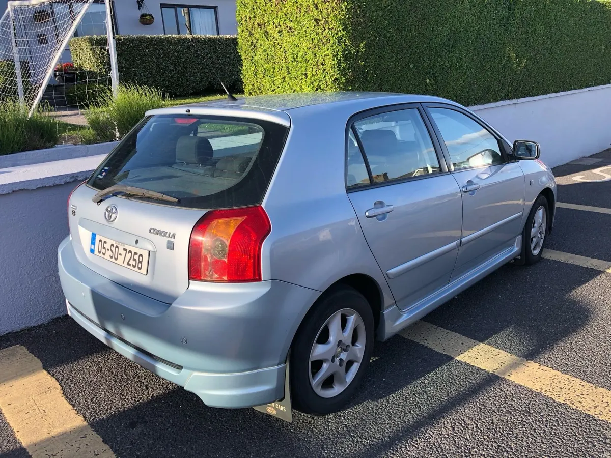 Toyota Corolla Hatchback 2005 - Image 3