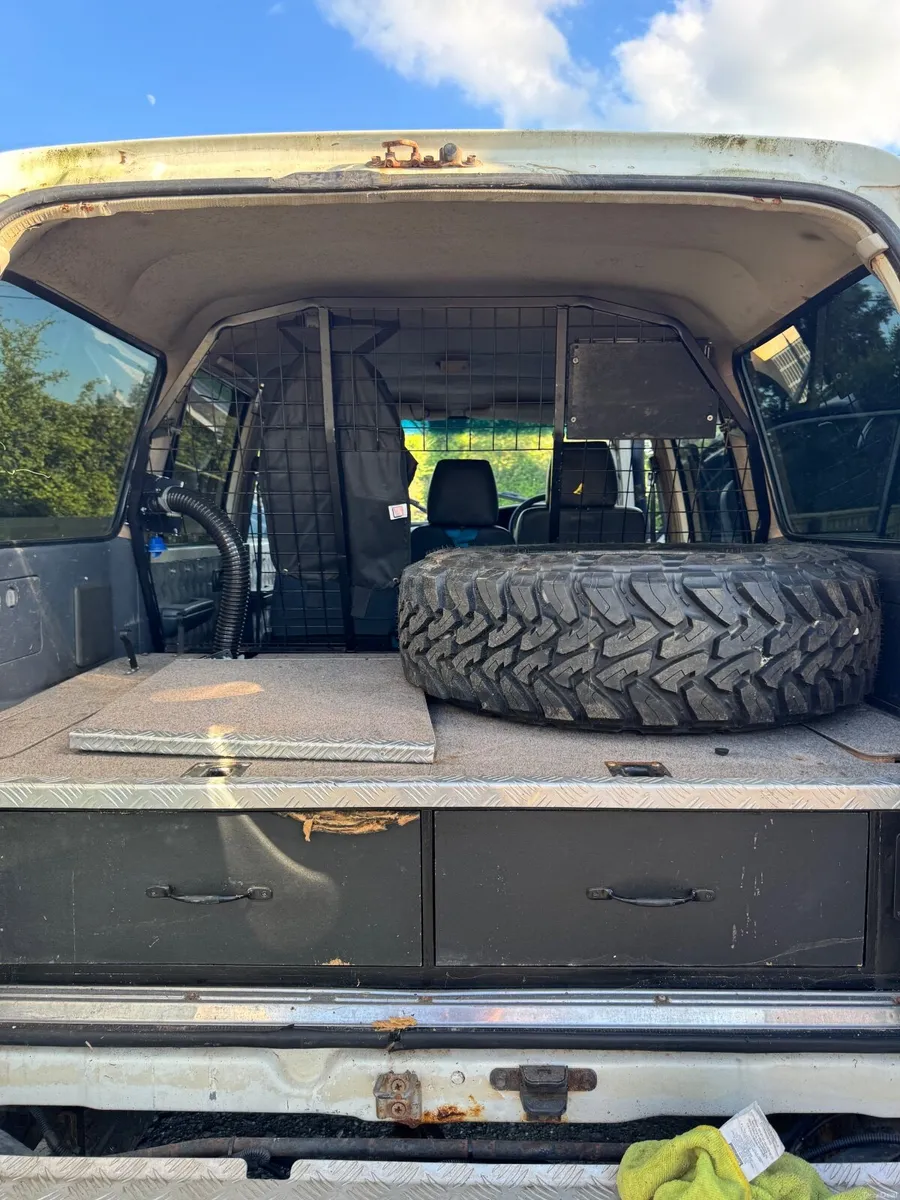 Toyota Land Cruiser - Image 2