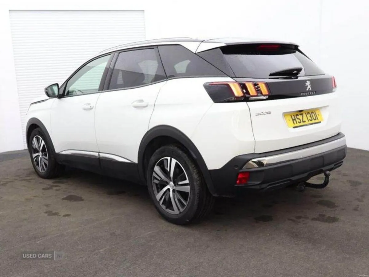 Peugeot 3008 DIESEL ESTATE - Image 3
