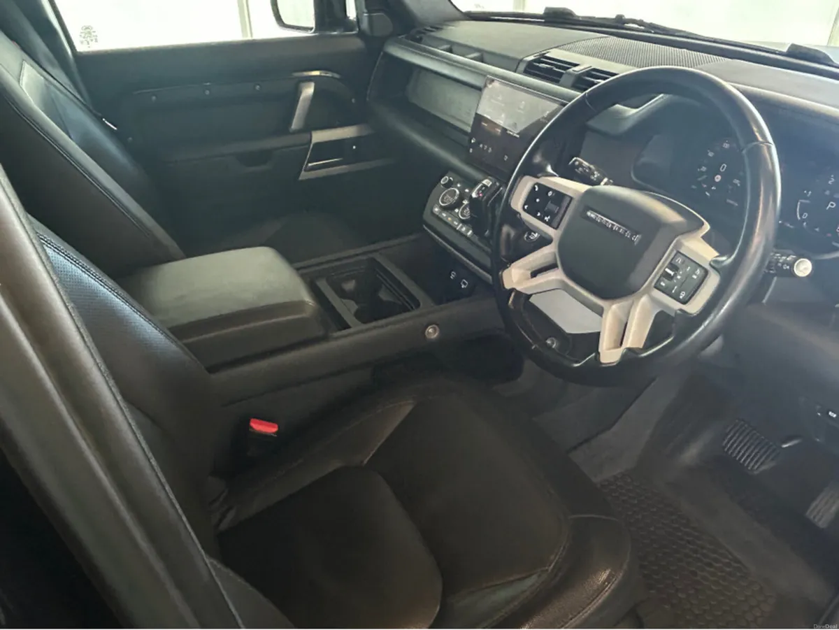 Land Rover Defender X DYNAMIC HSE DM HARD TOP - Image 4