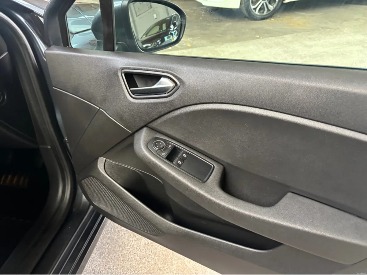 Renault Clio DYNAMIQUE TCE 90 MY21.5 5 5DR - Image 4
