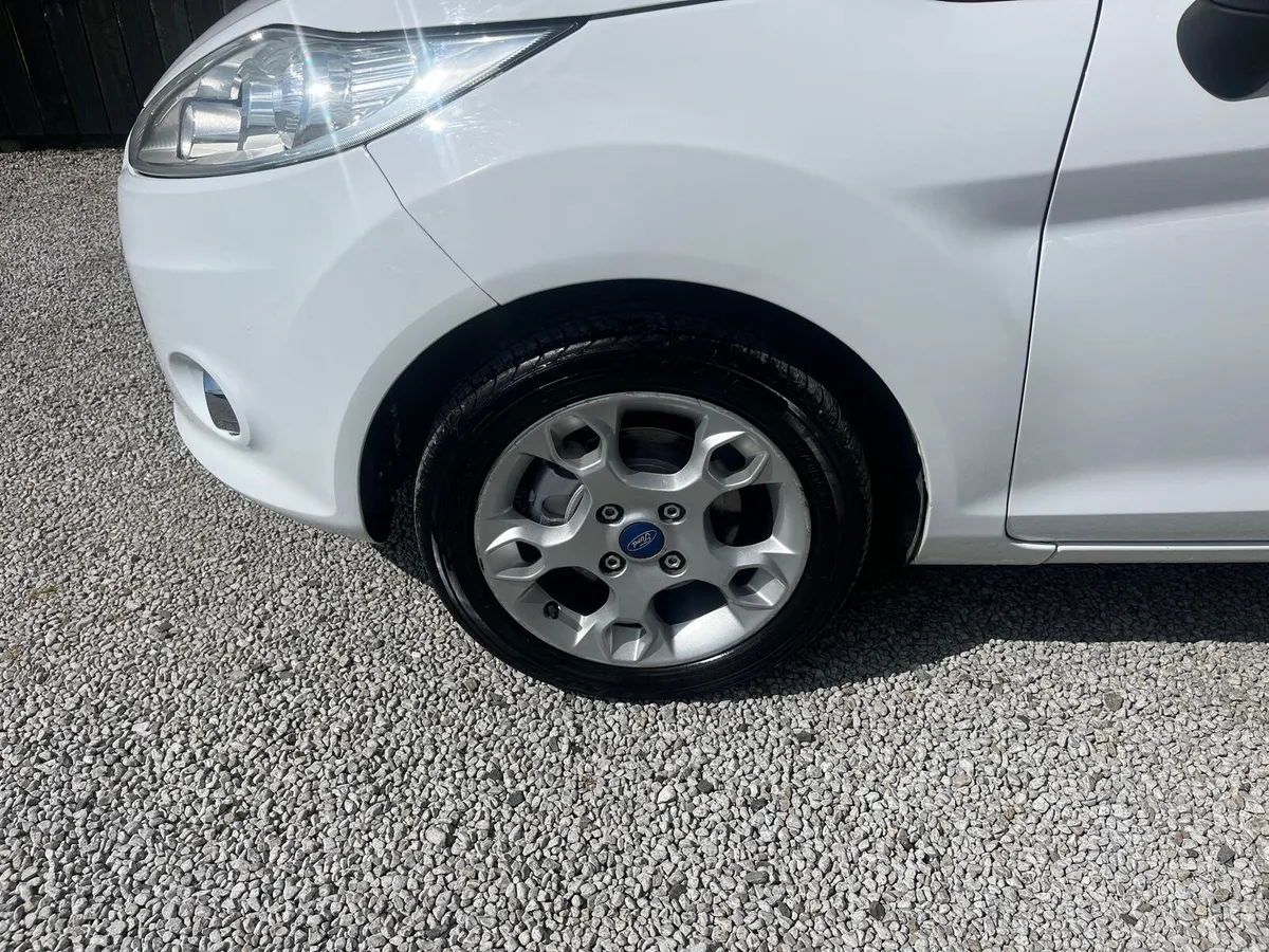 Ford Fiesta 2012 - Image 3