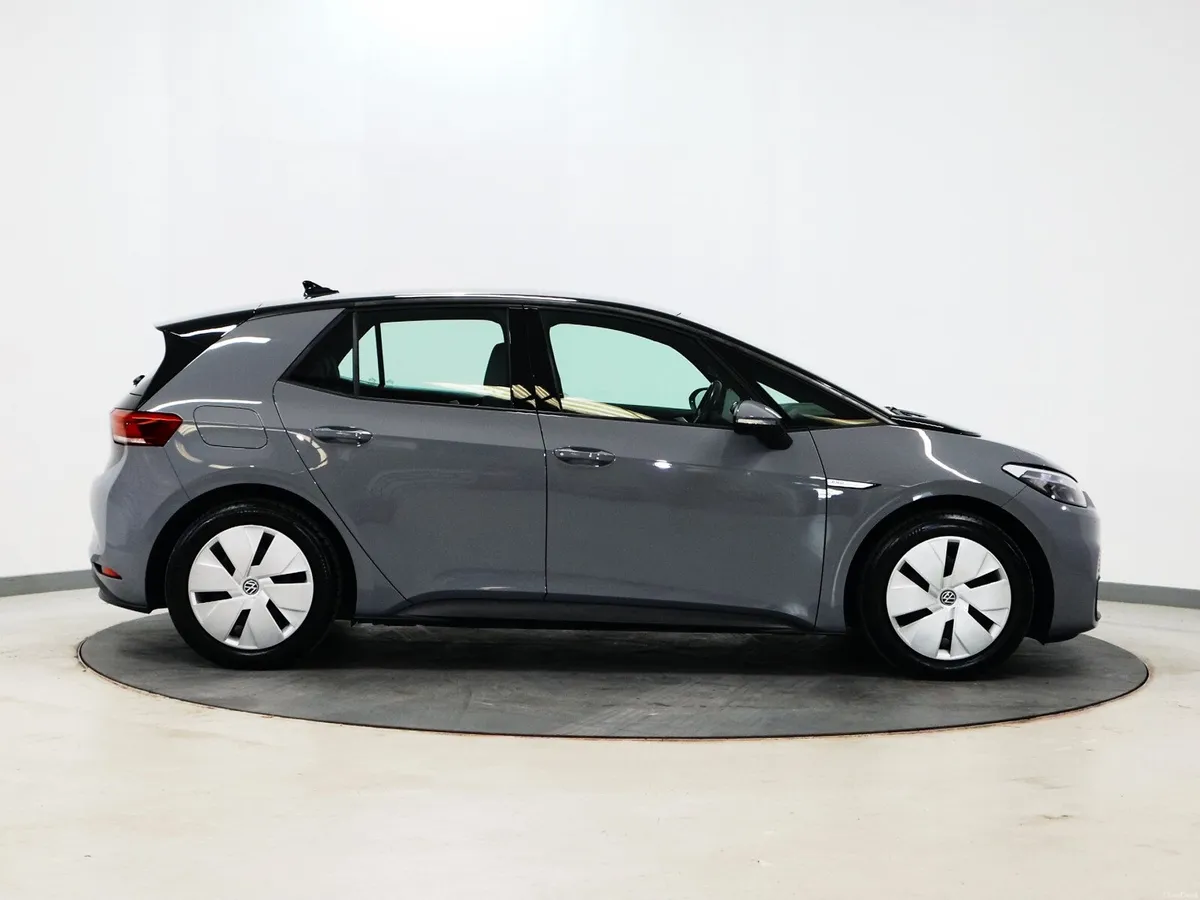 *54* 2023 Volkswagen ID.3 EV LIFE - Image 3