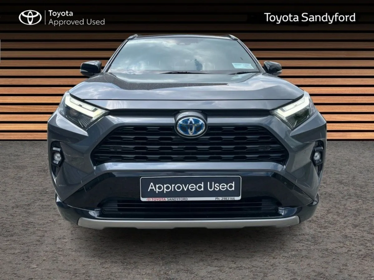 Toyota RAV4 SPORT HYBRID // HEATED LEATHER SEATS / - Image 5