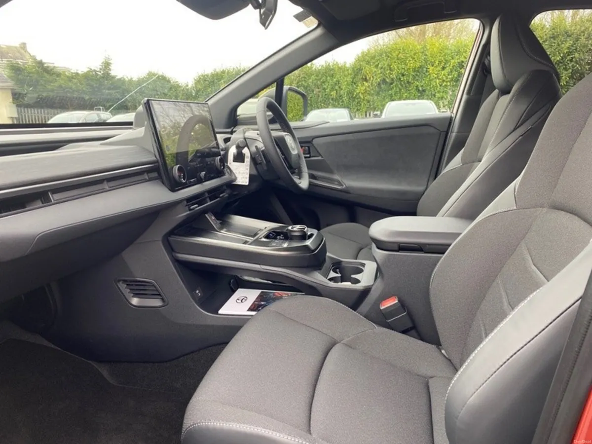 Toyota C-HR C-HR+ Sport - Image 6