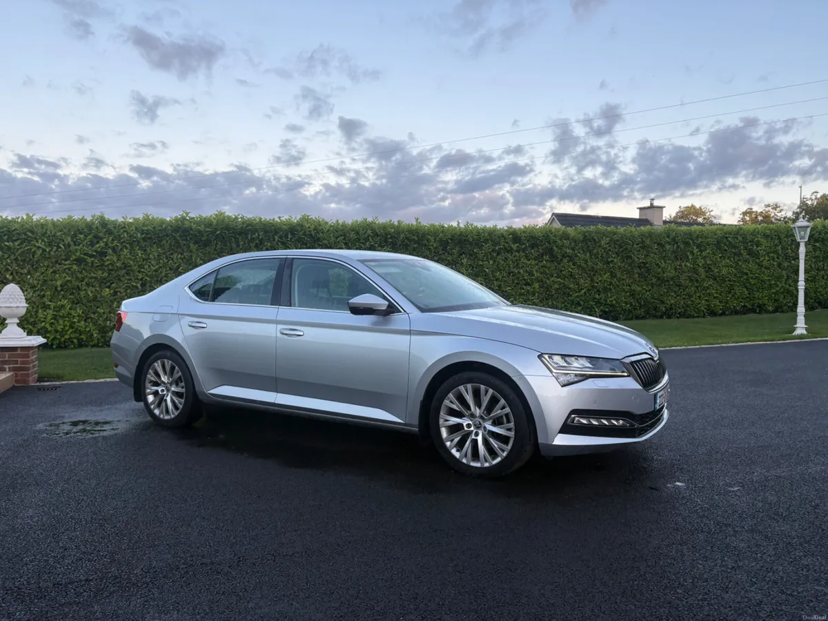 Skoda Superb 2022 - Image 3