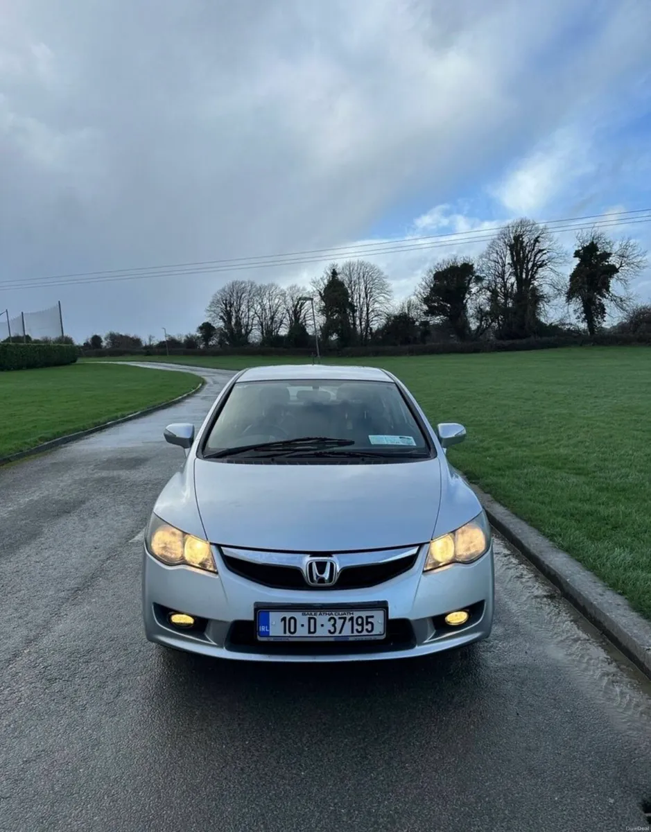 Honda Civic HyBrid 2010 - Image 2