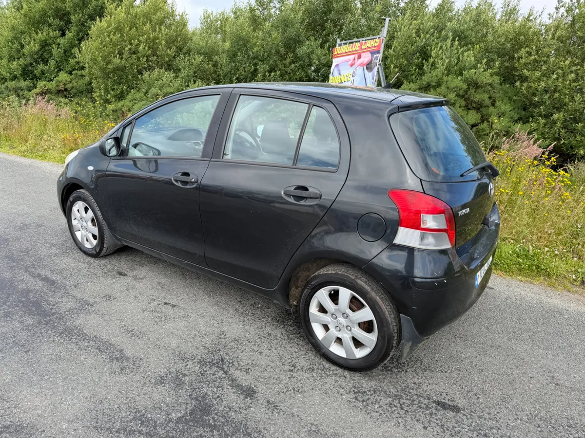 Toyota Yaris 2010 - Image 3