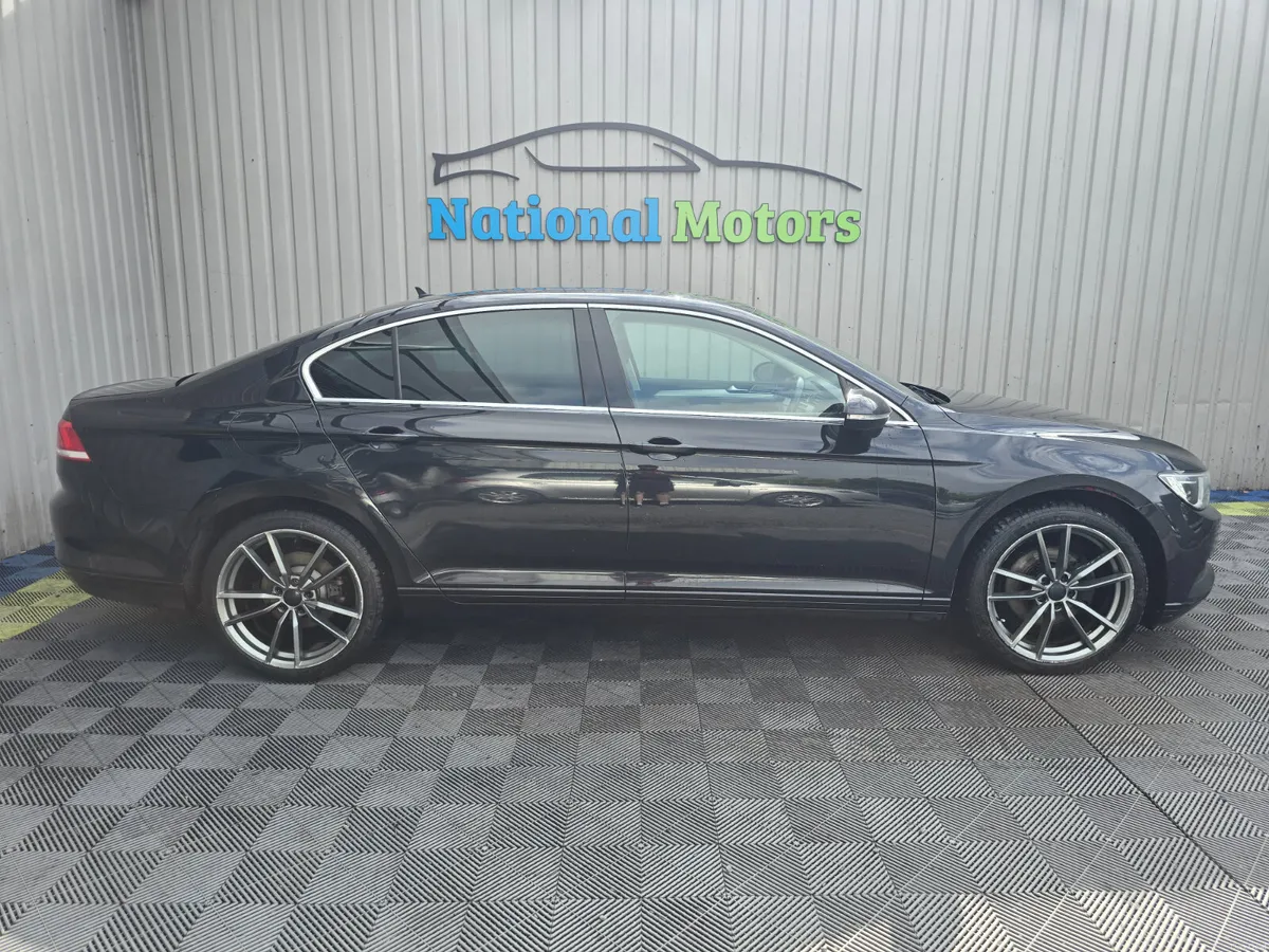 2017 Volkswagen Passat 1.6 Comfortline - Image 2