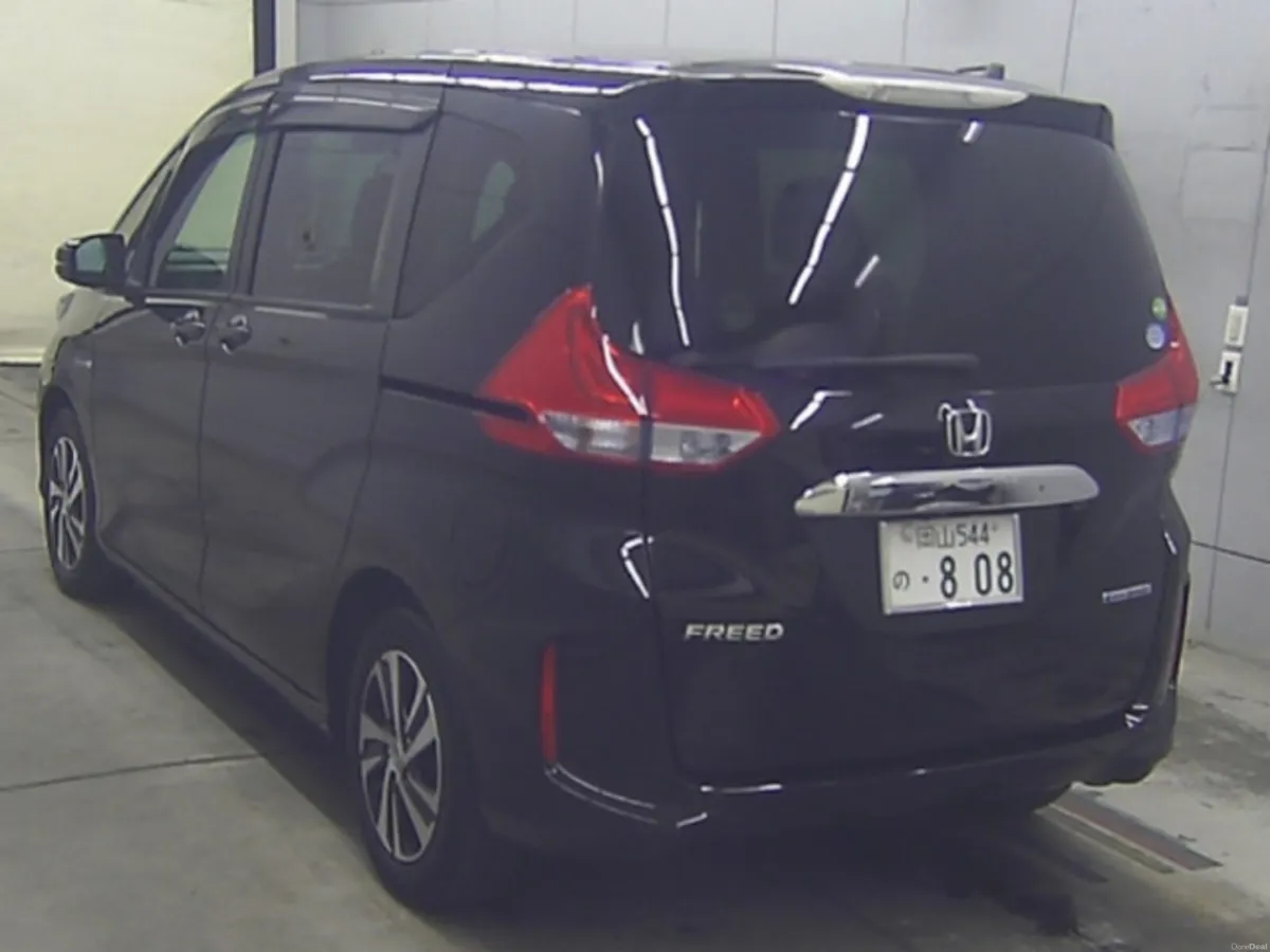 Honda Freed 1.5 Petrol Hybrid Auto - Image 4