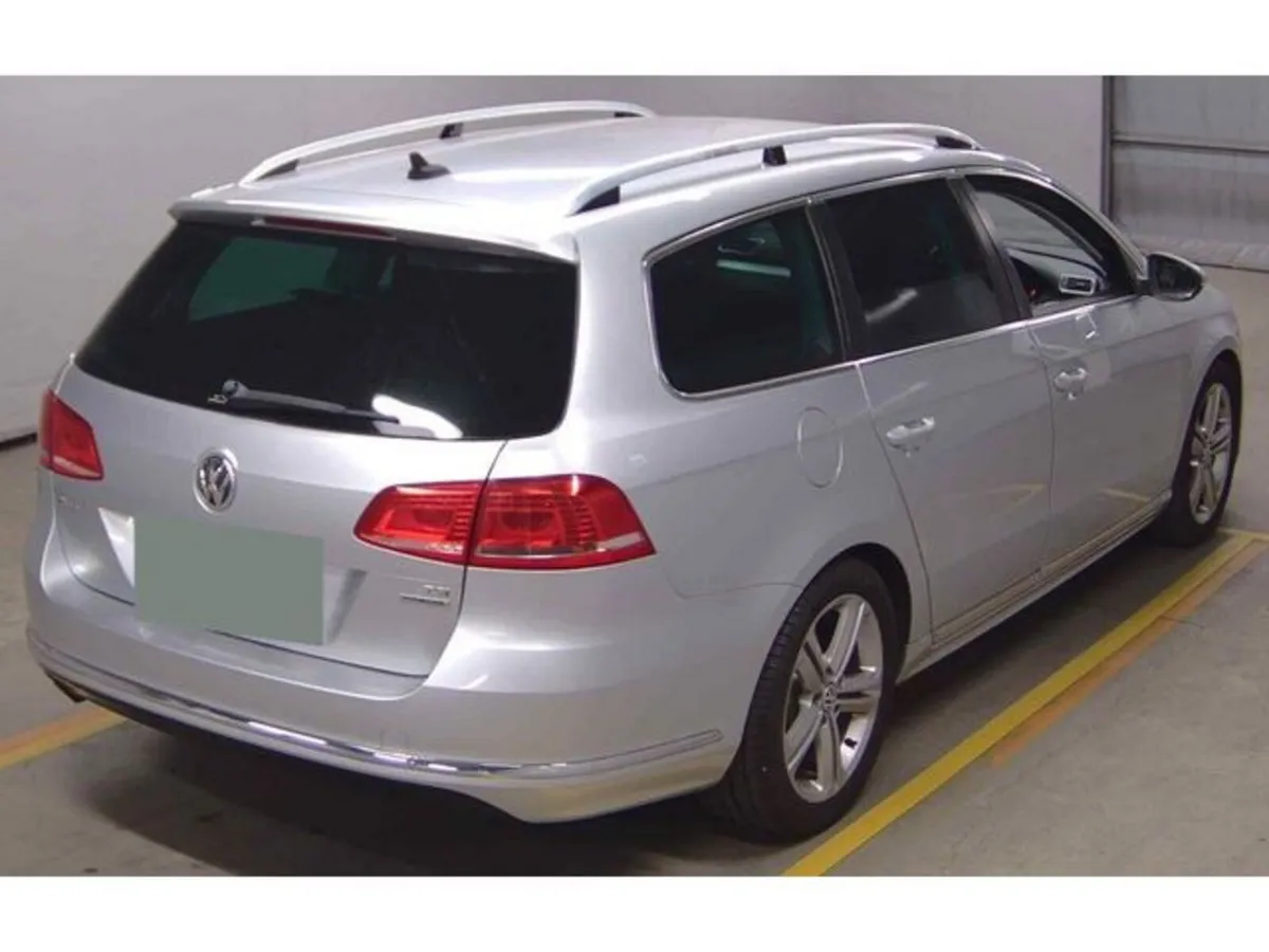 Volkswagen Passat R-Line Edition 1.4 TSI Petrol Au - Image 4