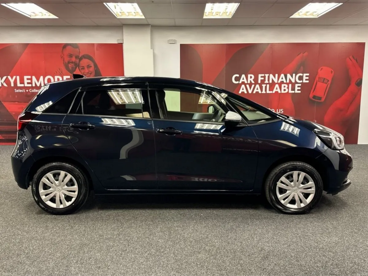 Honda Fit VERY LOW MILEAGE - 1.5 EHEV - NEW MODEL - Image 3