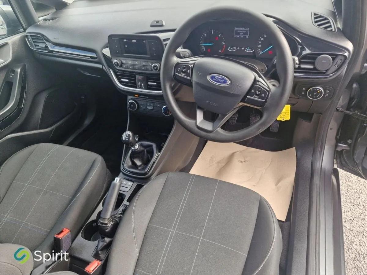 Ford Fiesta 1.5 TDCi 85PS Trend Van - Image 4