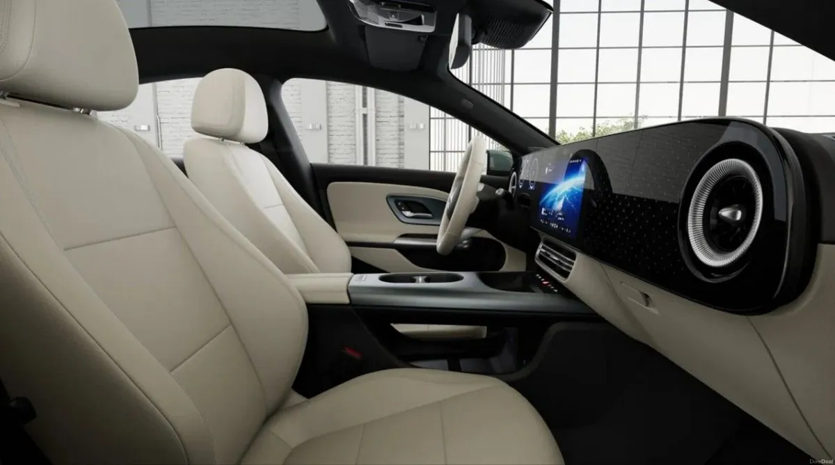 Mercedes-Benz CLA CLA 200 SALOON PROGRESSIVE LINE - Image 4