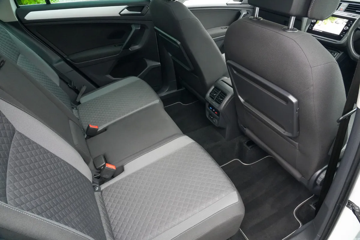 2018 VW Tiguan 2.0 Diesel Manual with Pan Roof - Image 4