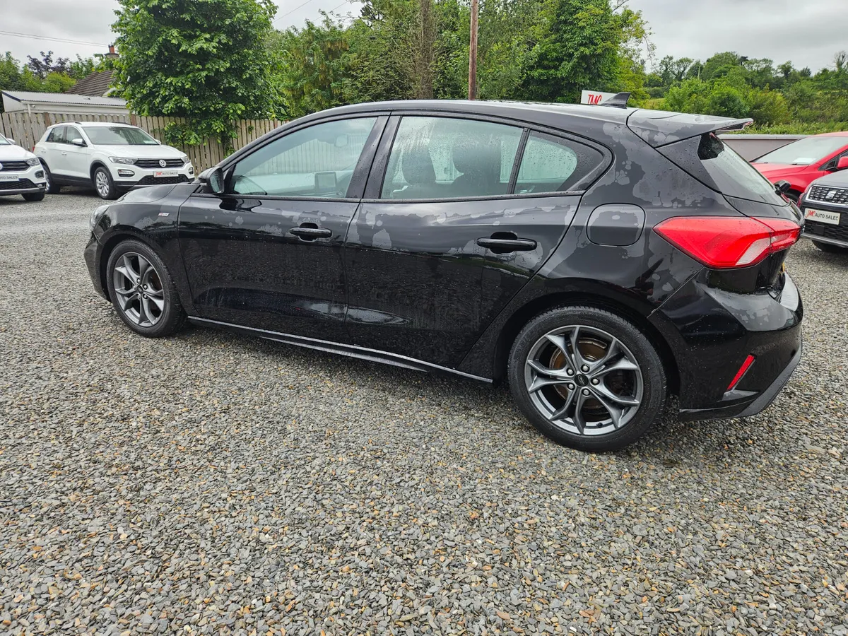 Ford Focus 2018 - Image 5