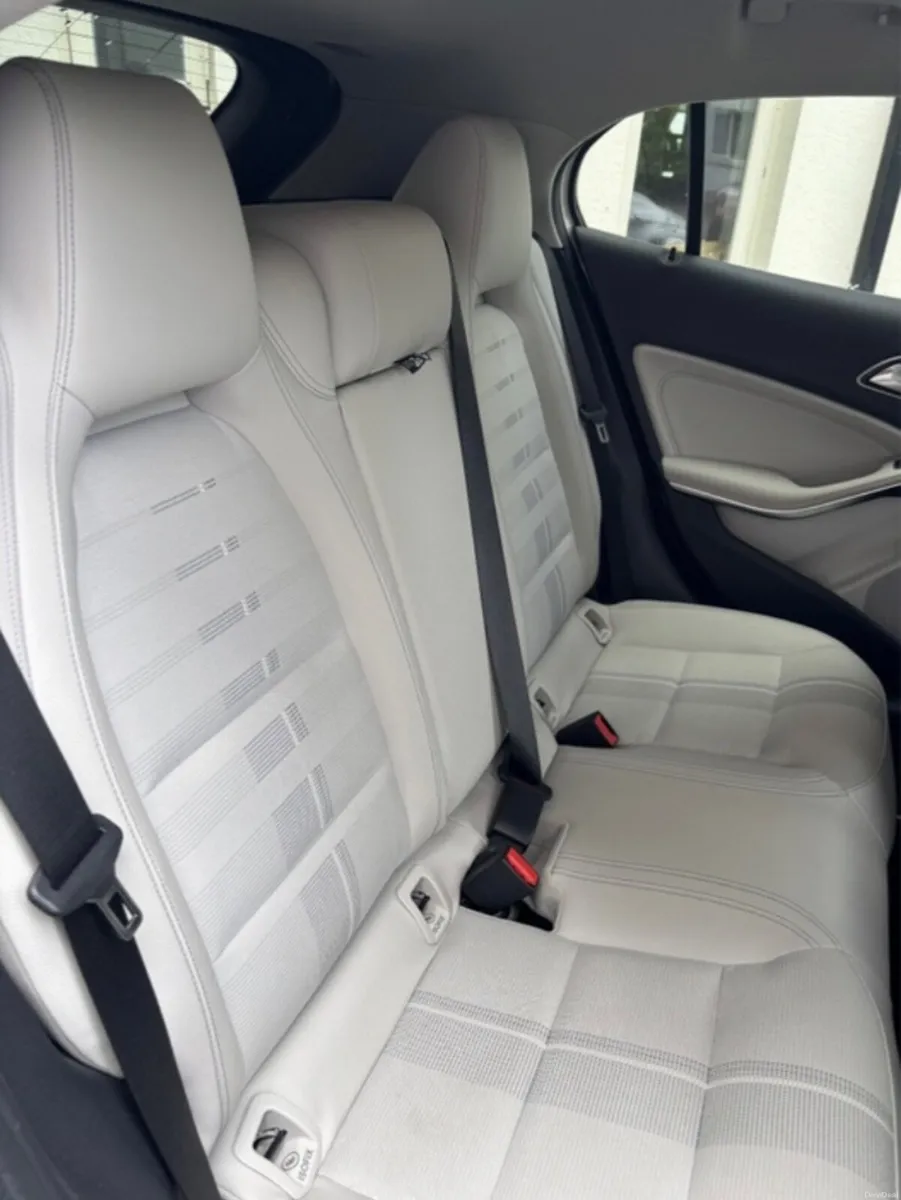 Mercedes-Benz GLA 2017 - Image 2