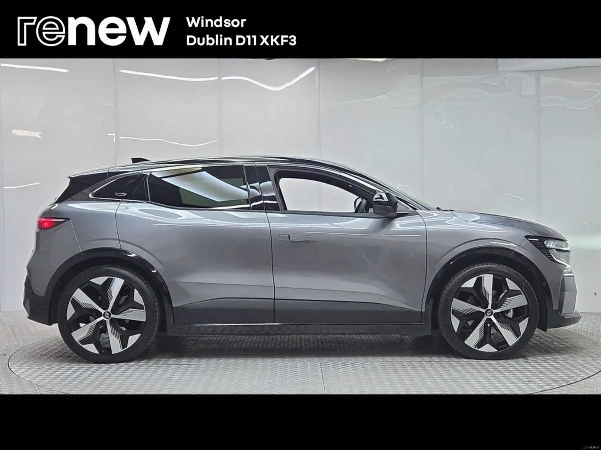 Renault Megane E-Tech Techno Comfort EV60 - Image 6