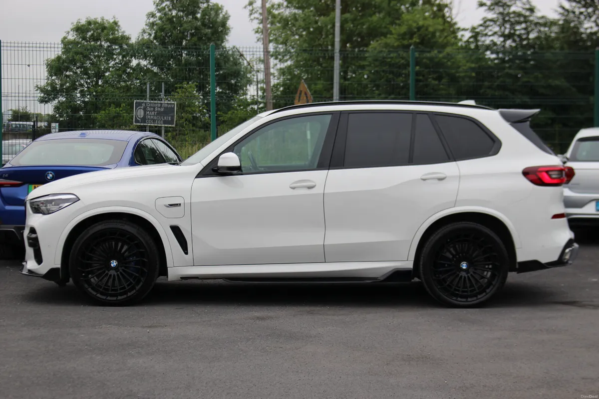 BMW X5 2022 45e MSPORT ALPINE WHITE - Image 4