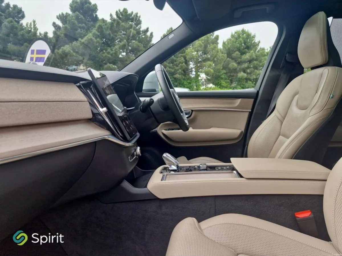Volvo XC90 XC90 T8 Plug In Hybrid, AWD, Ultra (Bri - Image 4
