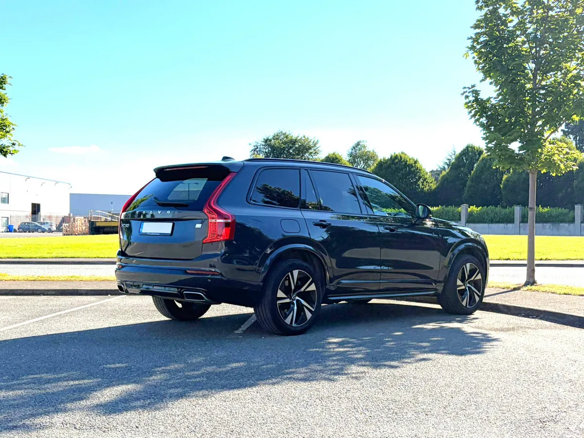 211 Volvo XC90 T8 R-Design 390 AWD 7 Seats Hybrid - Image 5