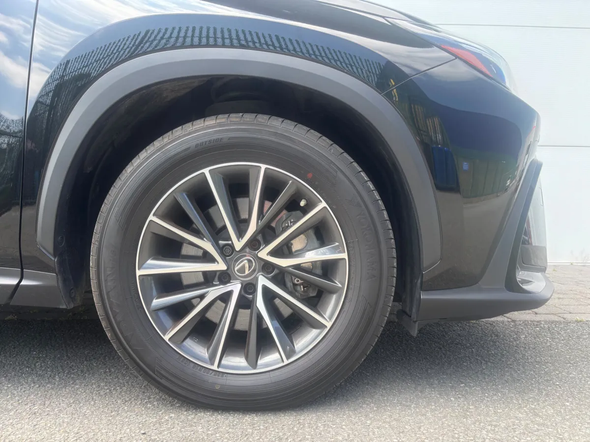 2023 LEXUS NX450H+ 2.5 HYBRID PREMIUM A/T PHEV - Image 5