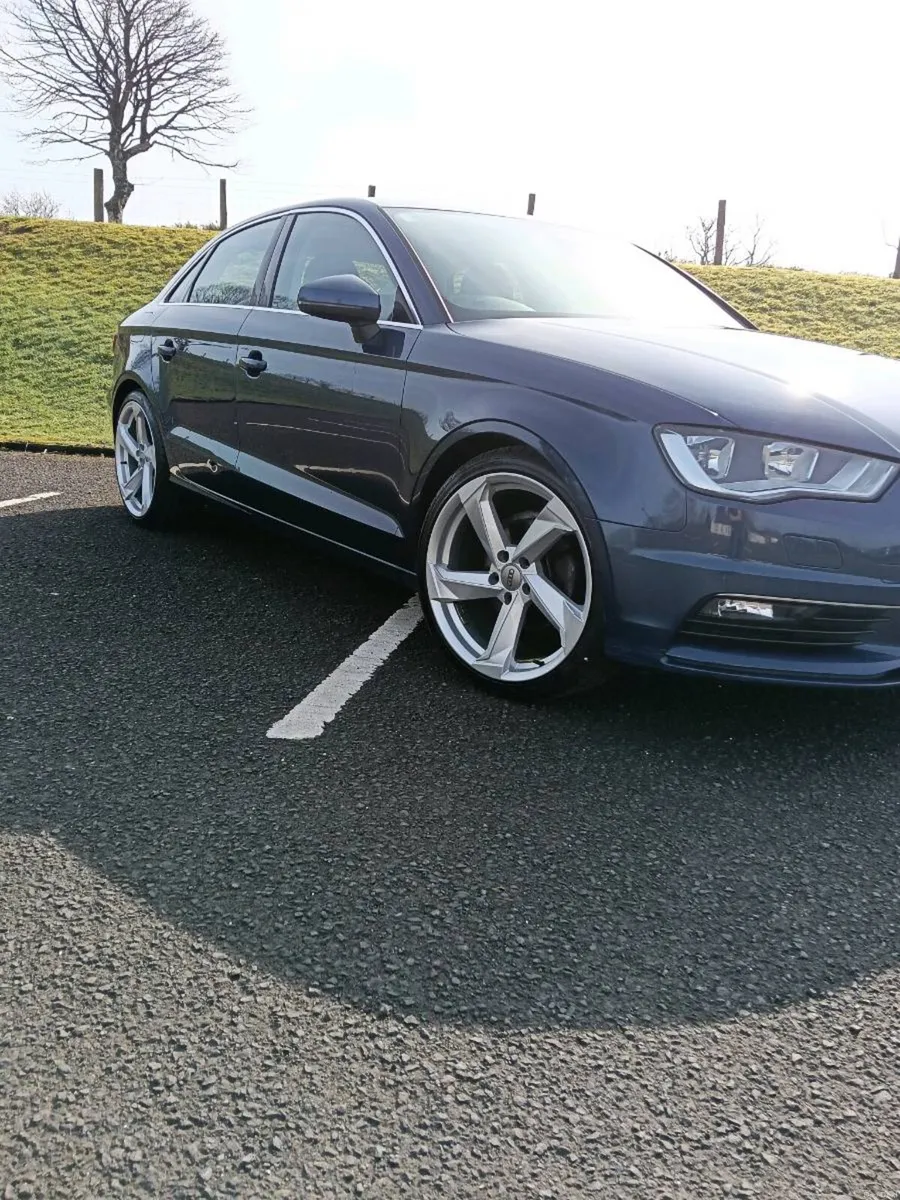 2016 Audi A3 1.6 TDI  nav saloon - Image 2