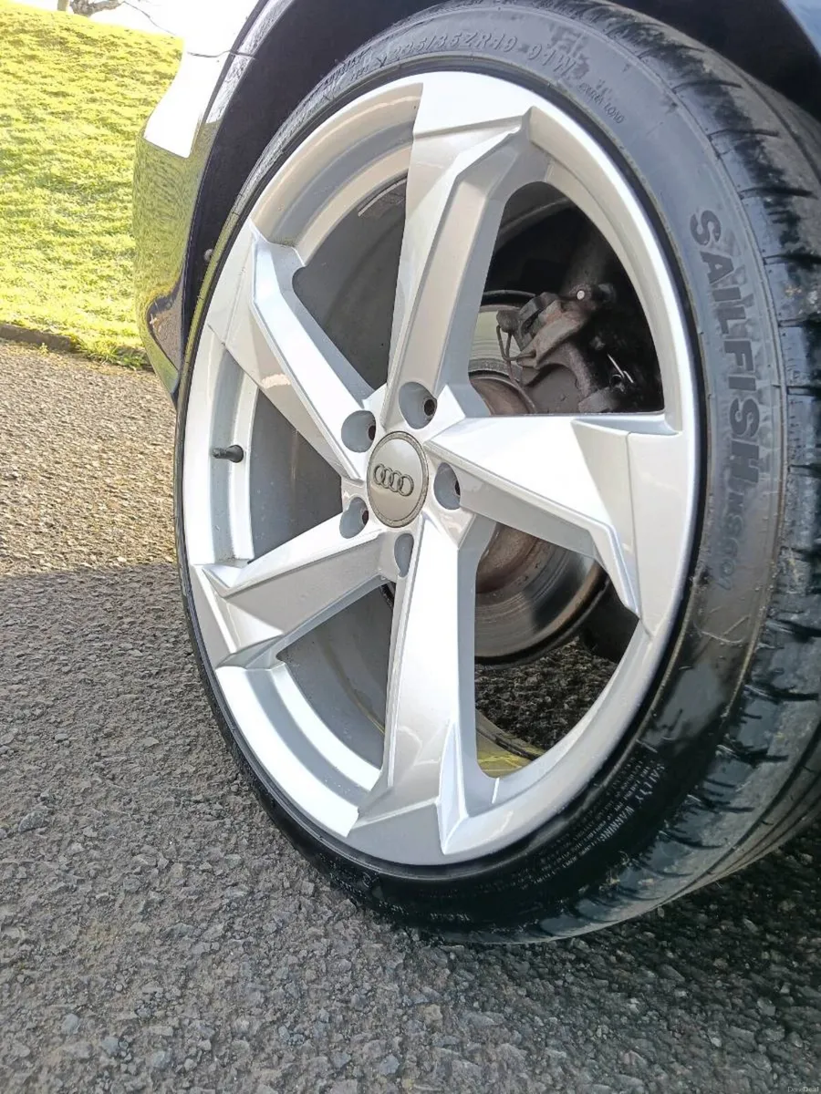 2016 Audi A3 1.6 TDI  nav saloon - Image 3