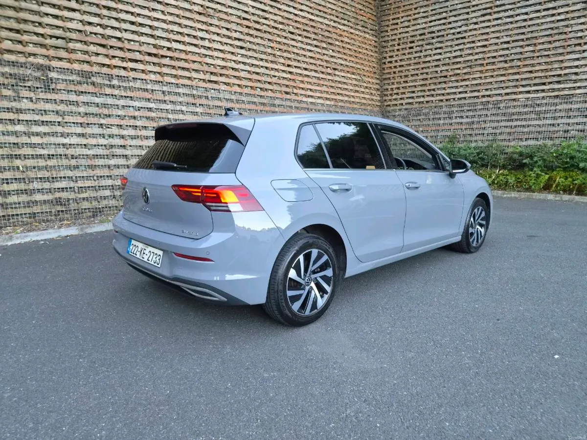Volskwagen Golf TSI petrol Hybrid electric - Image 4