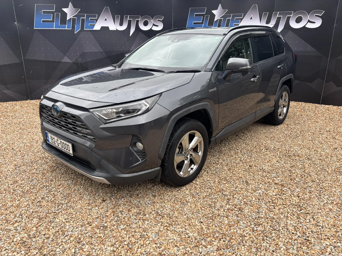 Toyota Rav 4 Sol AWD Hybrid 2019 - Image 2