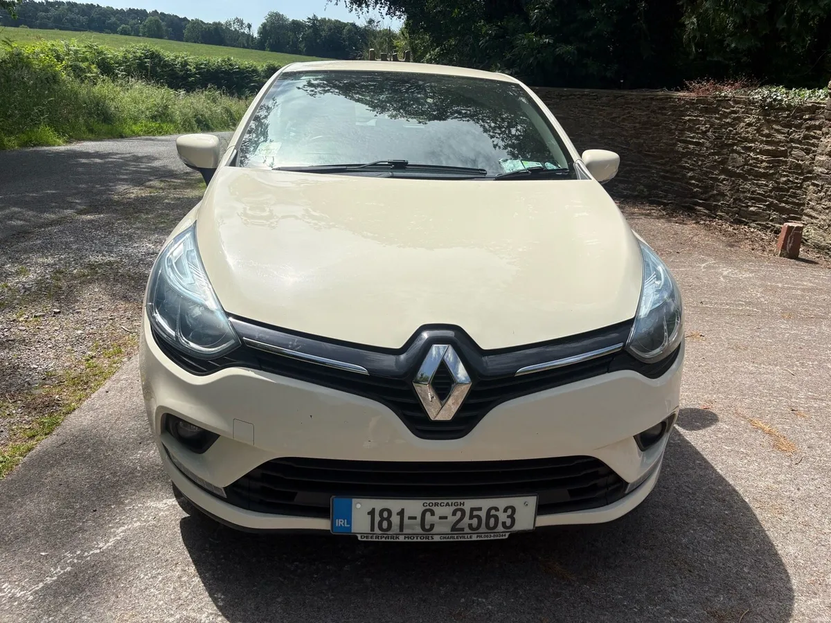 RENAULT CLIO 1.2 PETROL LOW KMS - Image 4