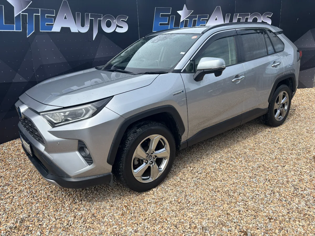 Toyota Rav 4 Sol Hybrid AWD 2019 - Image 2