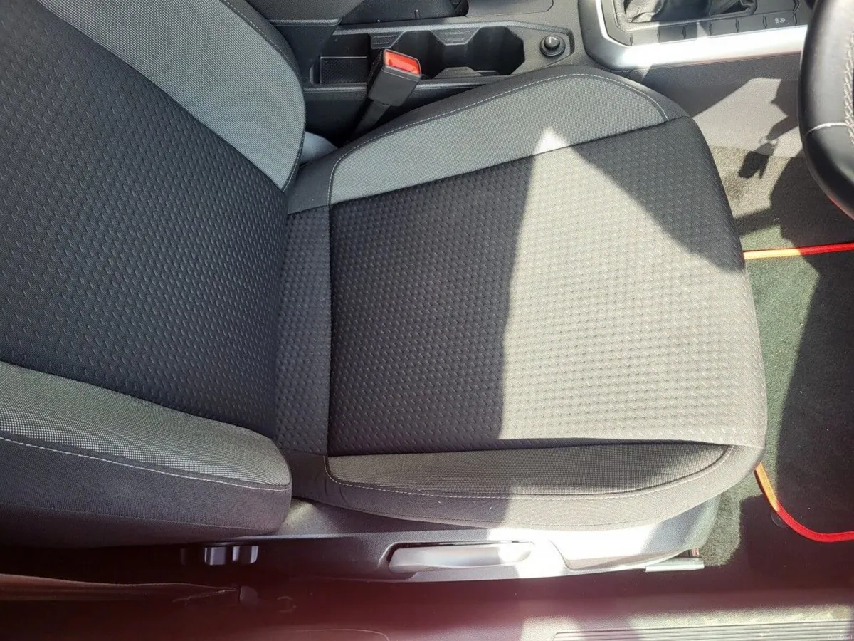 Volkswagen Polo 1.0 TSI 95HP Life - Image 5