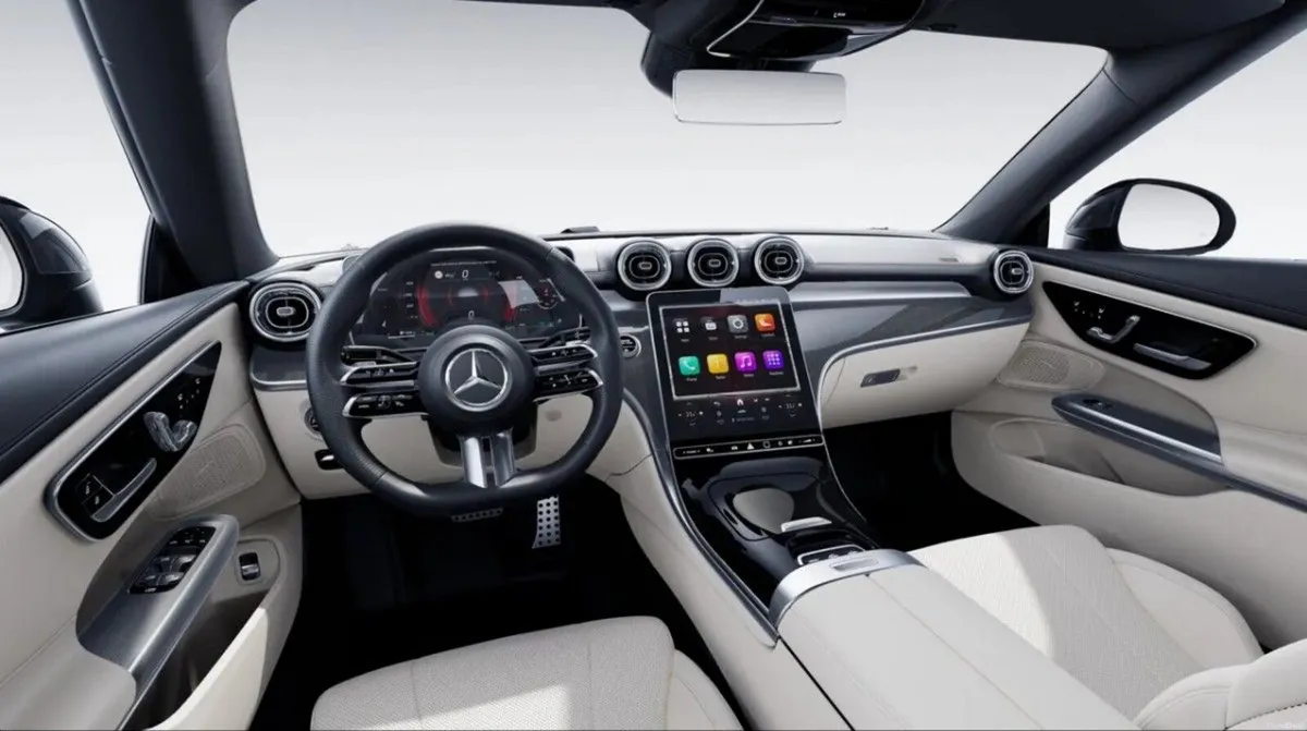 Mercedes-Benz CLE CLE 220D CABRIOLET AMG LINE + - Image 3