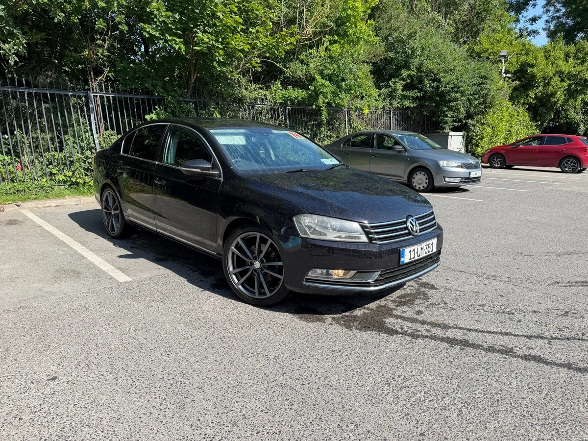 2011 Volkswagen Passat 1.6 - Image 1