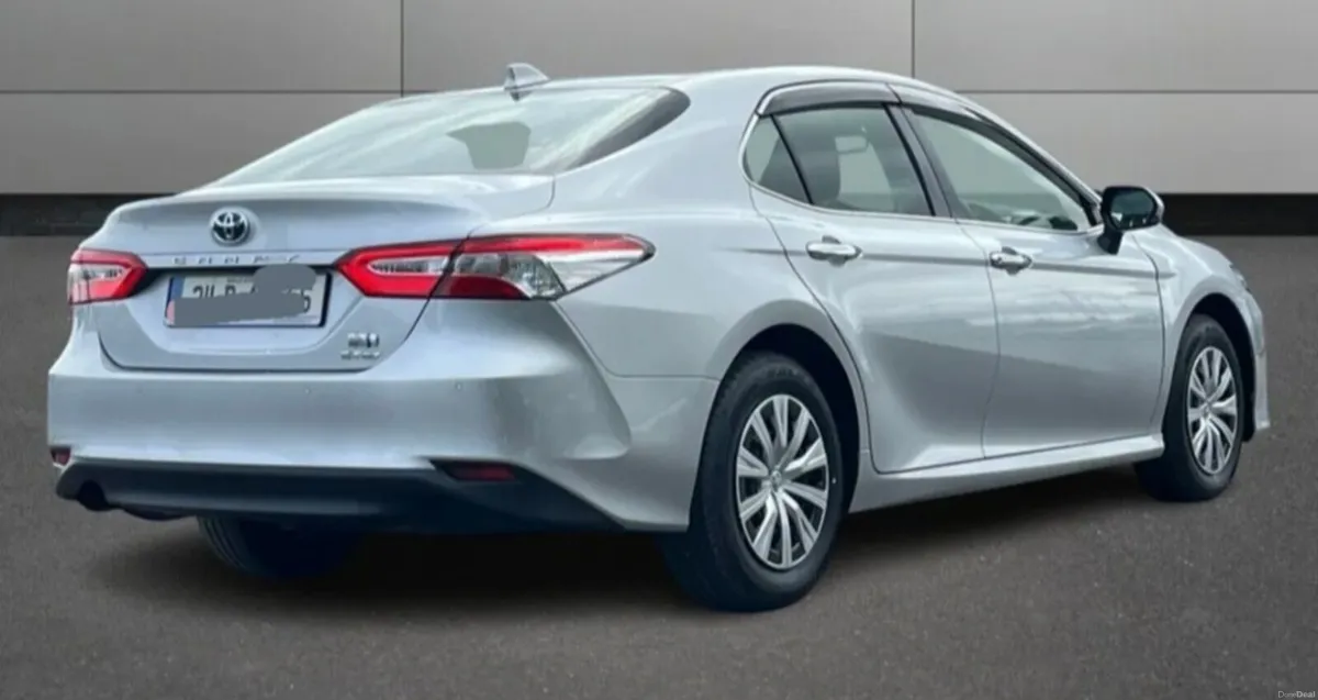 TOYOTA CAMRY X 2021 LOW MILEAGE ONLY 31000KMS - Image 3