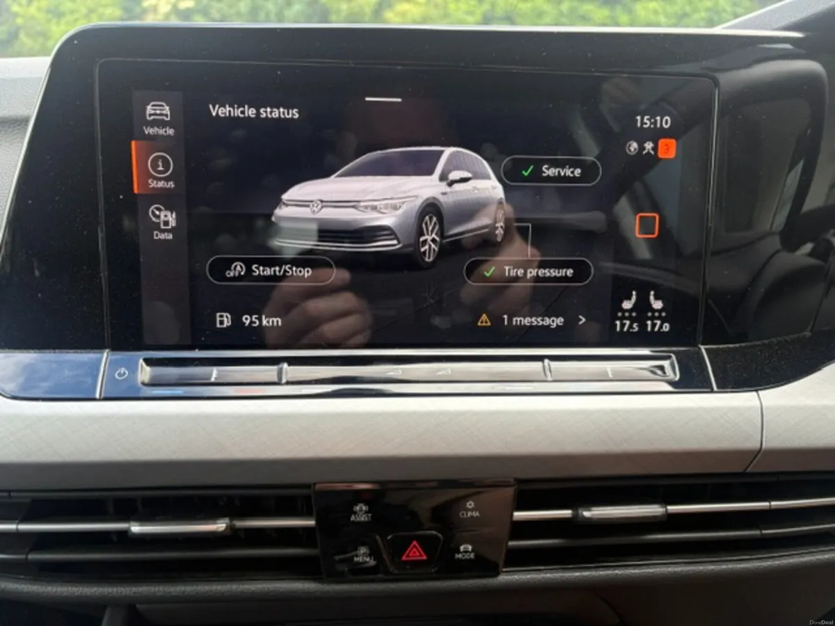 Volkswagen Golf 2023 - Image 4
