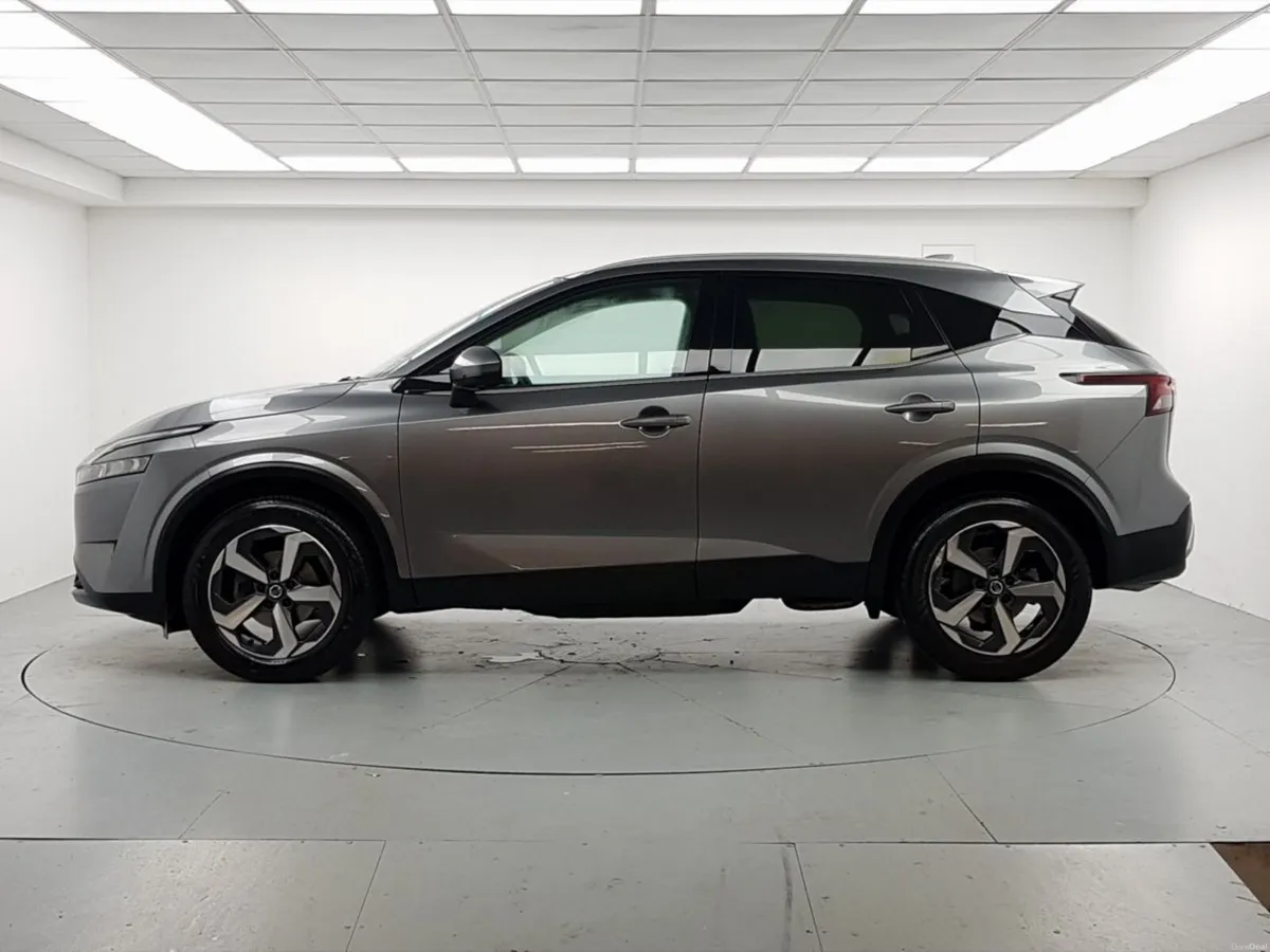 Nissan Qashqai 1.3 PET MILD HYBRID SV PREMIUM - Image 5