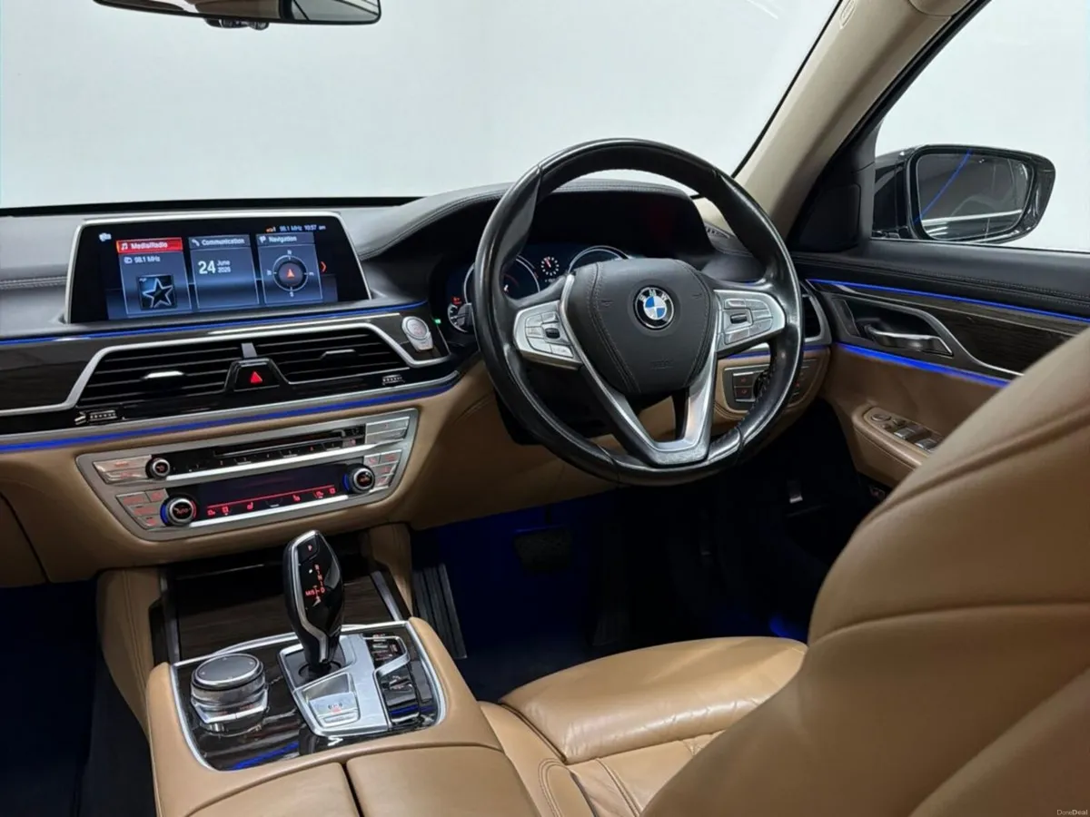 BMW 7-Series 730d Se - Image 5