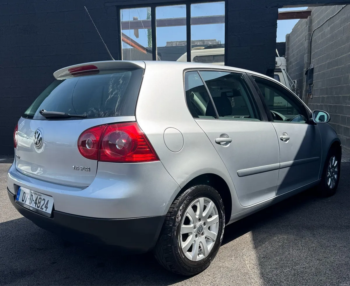Volkswagen Golf - Image 4