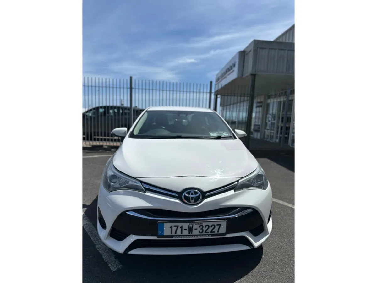 Toyota Avensis 1.6 D-4D ACTIVE S/S 4DR - Image 2