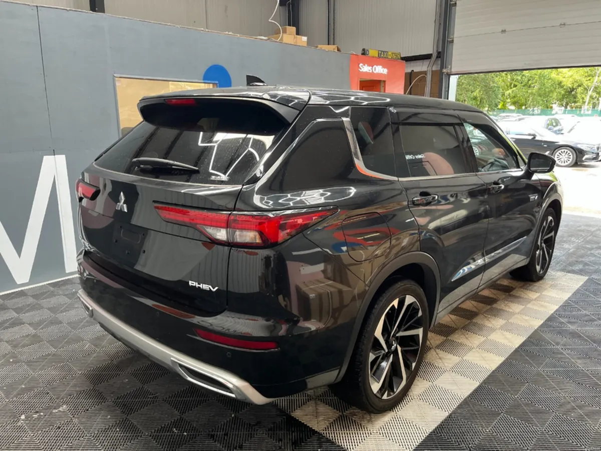 Mitsubishi Outlander 2022 MITSUBISHI OUTLANDER PHE - Image 2